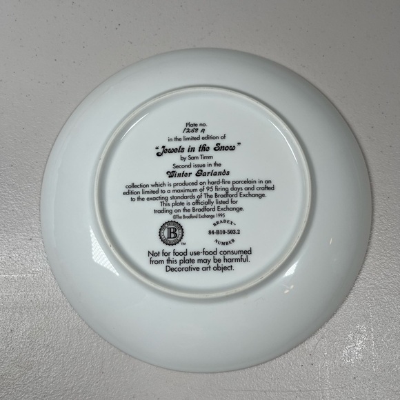 “Jewels In The Snow” 8 inch decorative plate with Certificate of Authenticity - Picture 3 of 5